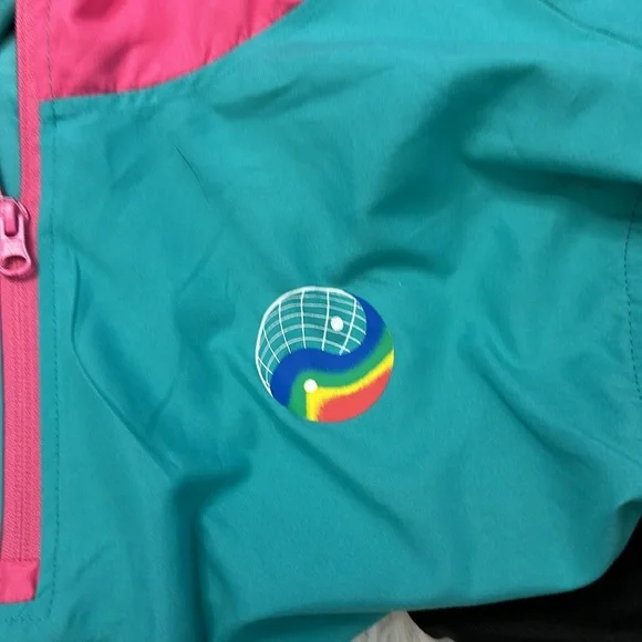 Trademark Brooklyn Cloth Nostalgic 90s Retro Vintage Style Hooded Jacket - Picture 3 of 7